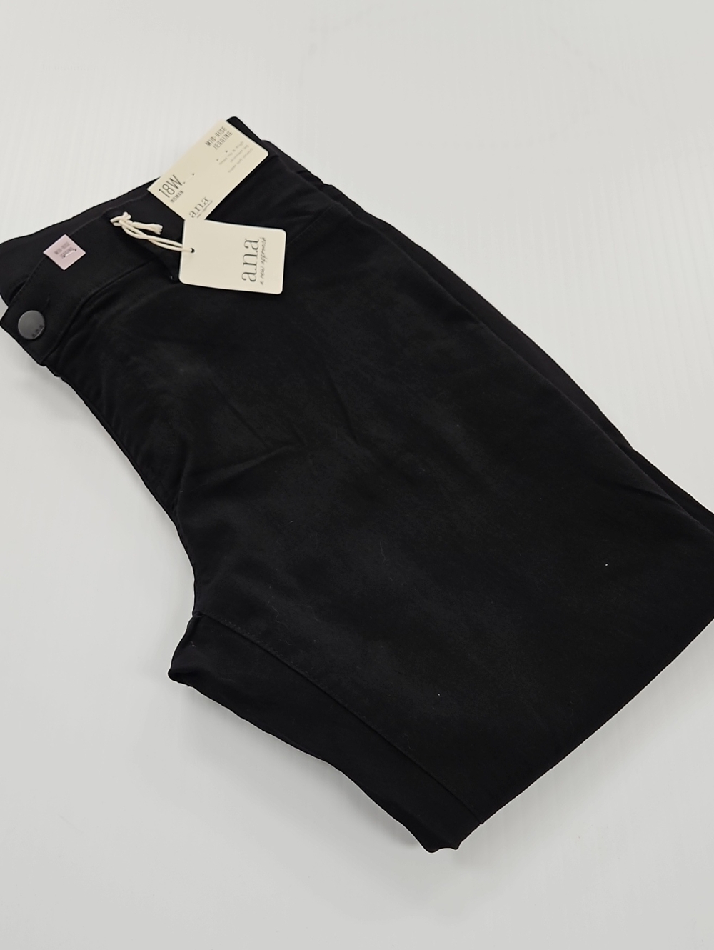 a.n.a Black Mid-Rise Jegging